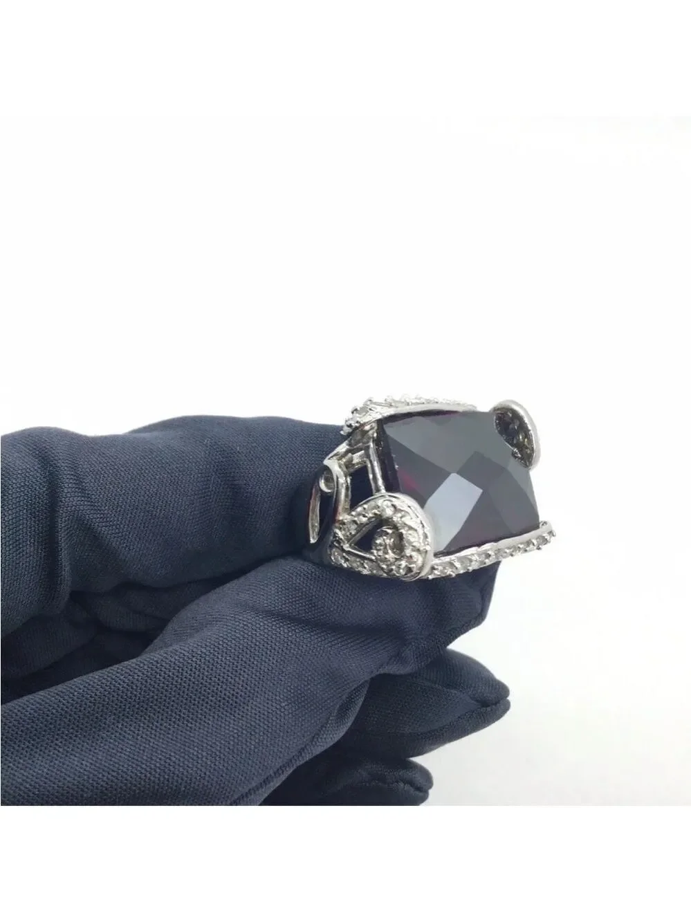 ART DECO STYLE SHINY FACETED PURPLE CZ COCKTAIL RING IN STERLING SILVER
